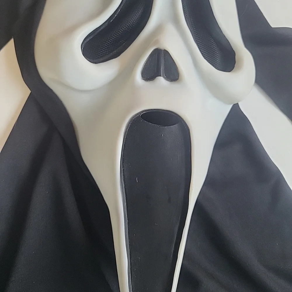 Vintage Scream Ghostface Mask Easter Unlimited (T) Stamp 9206s Glow in the Dark